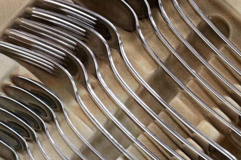 April 2023 Ordnung "Besteck" Ewald Manz