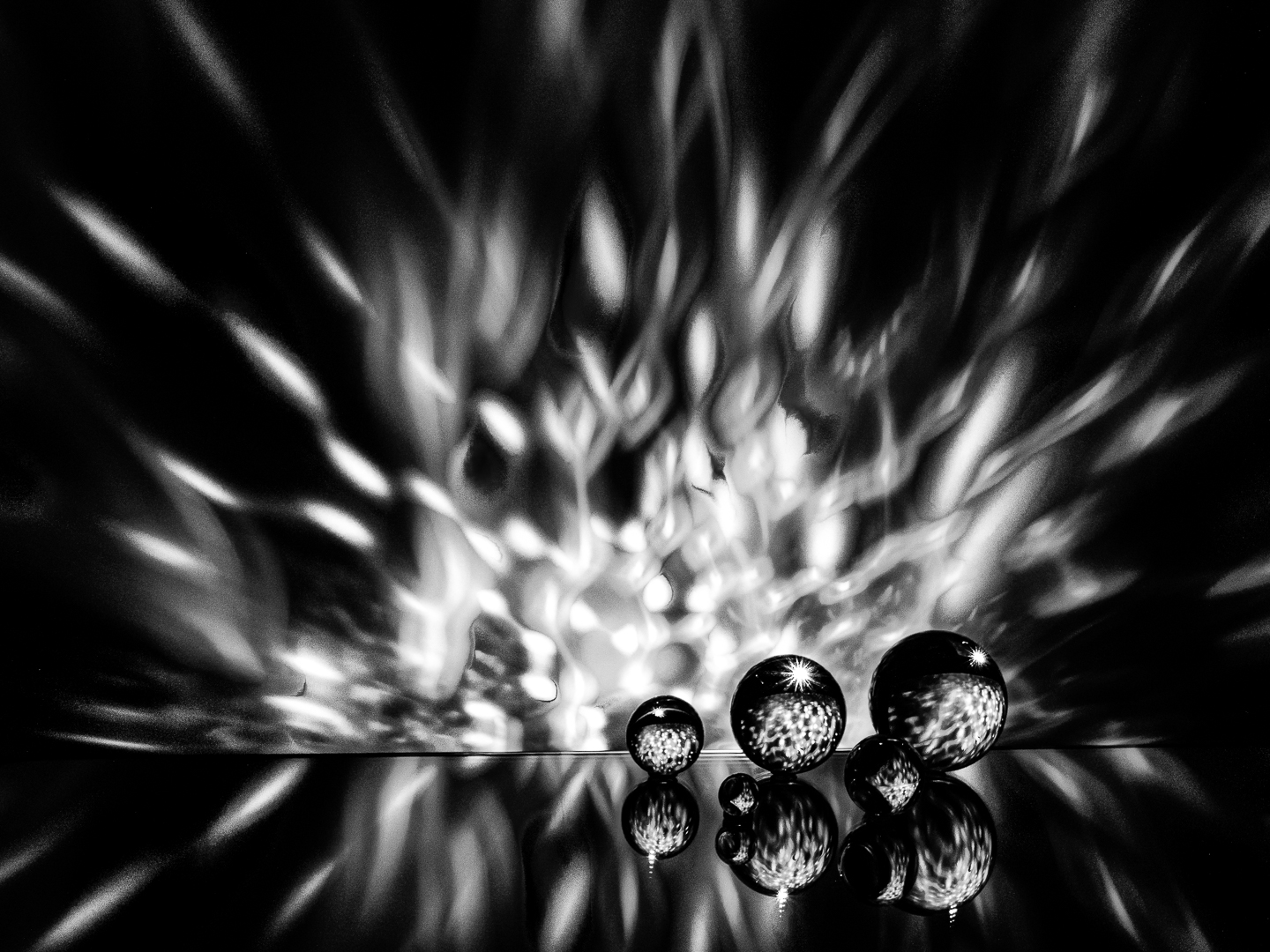 Angelika Reich. Glaskugelzauber. Annahme