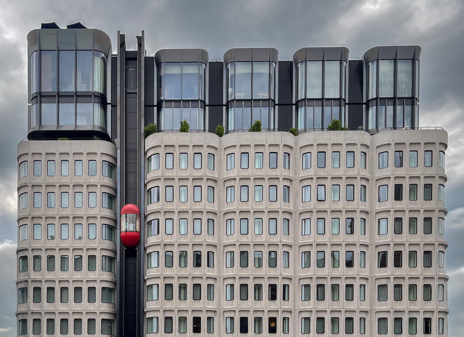Eberhard Gruner. Red Elevator. Medaille