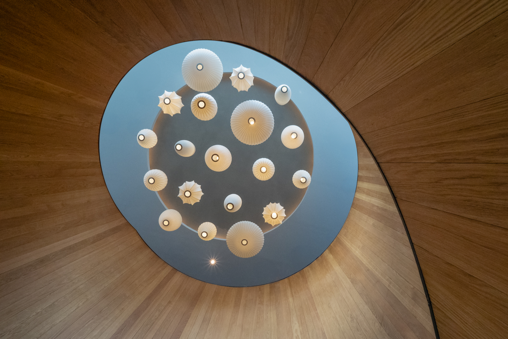 Eberhard Gruner: Hotel Foyer