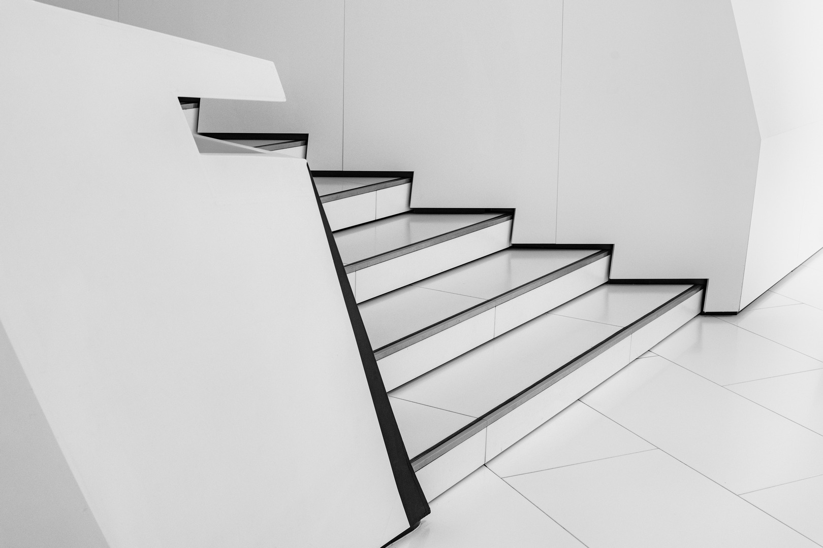 Roland Rieker: Upstairs